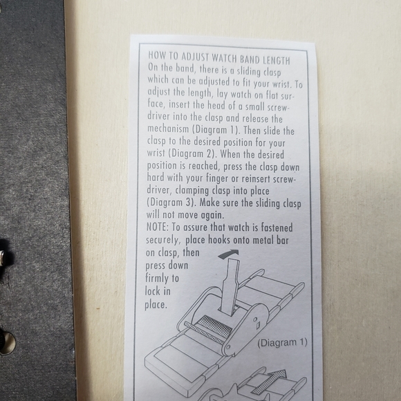 Avon Watch Women Silver Gold Tone Round Dial 24mm New Battery Adj Band 8" - Picture 4 of 7